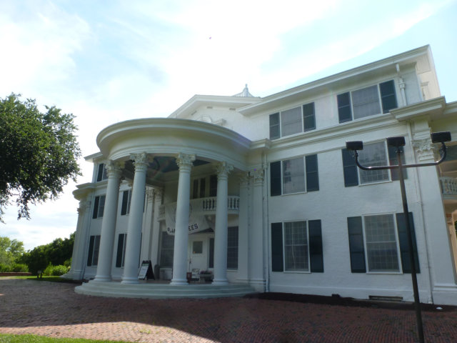 Elegant building with no lasers, ready for laser mapping